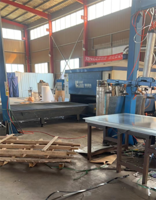 领创激光L20A激光切管机掀起管材加工热潮，无缝钢管厂迎来新机遇