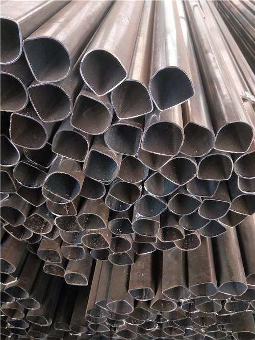 探索D形管与D形钢管生产厂家 行业现状与选购指南